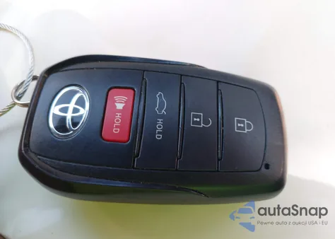 2025 Toyota Camry Le z USA, uszkodzony, nr VIN 4T1DAACK8SU162144